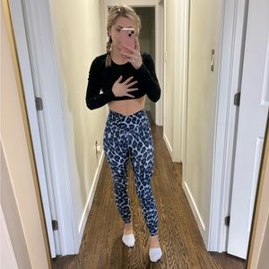 Brand new blue cheetah/leopard print Aerie leggings XS